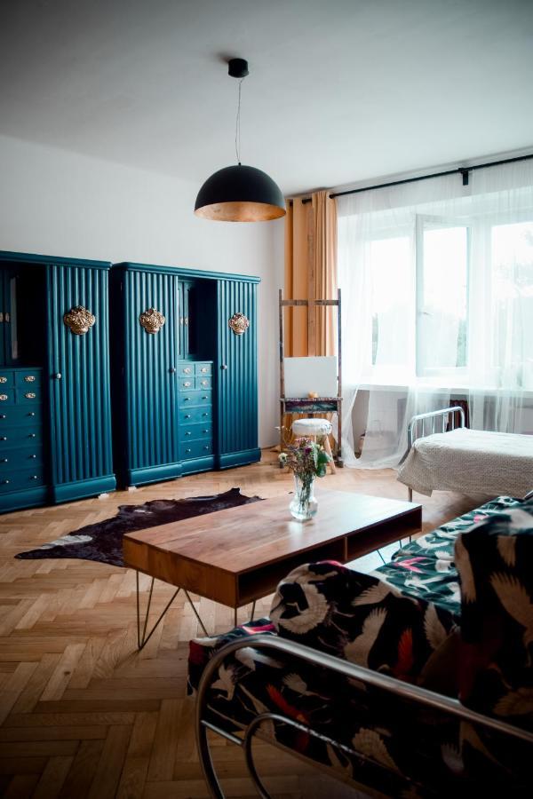 Kiki & Luky Family Apartment By Prague Castle エクステリア 写真